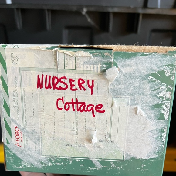 Lilliput Lane | Nursery Cottage | Much Valued Customer Special Edition - Picture 11 of 12